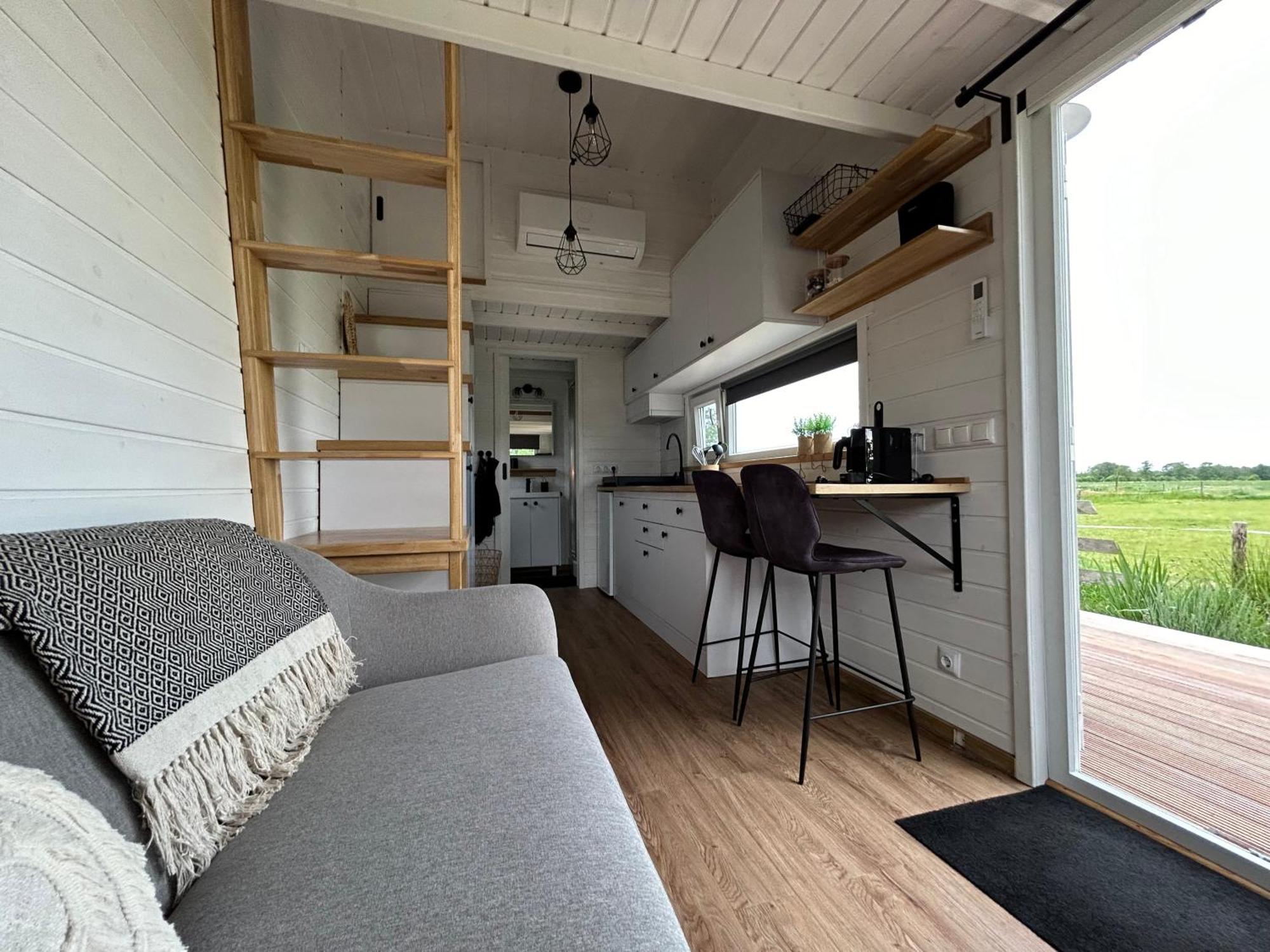 T'Hus Bed & Breakfast Katlijk Exterior photo